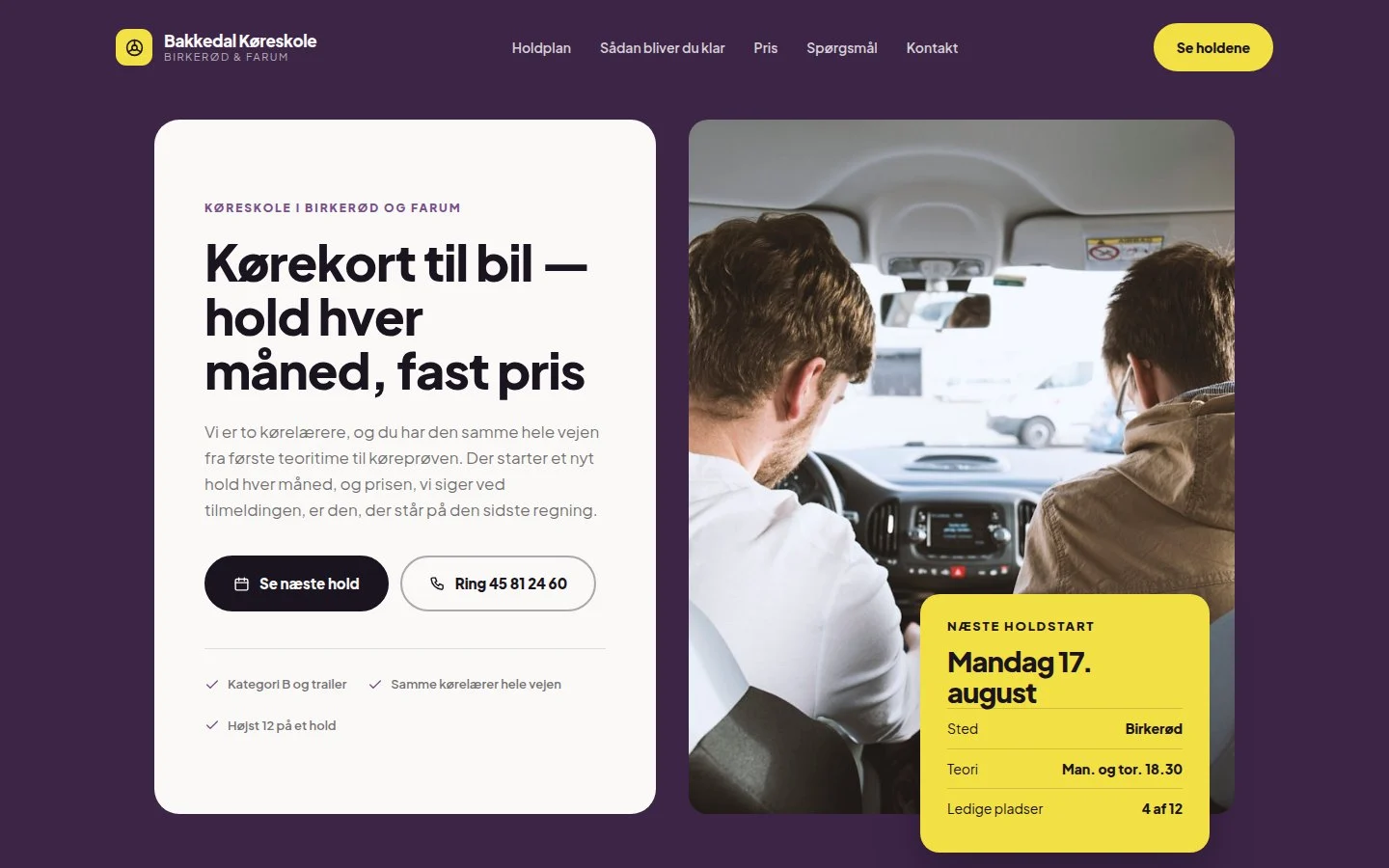 Mørk blommefarvet hjemmeside til en køreskole med gul accent og overskriften »Kørekort til bil, hold hver måned, fast pris«