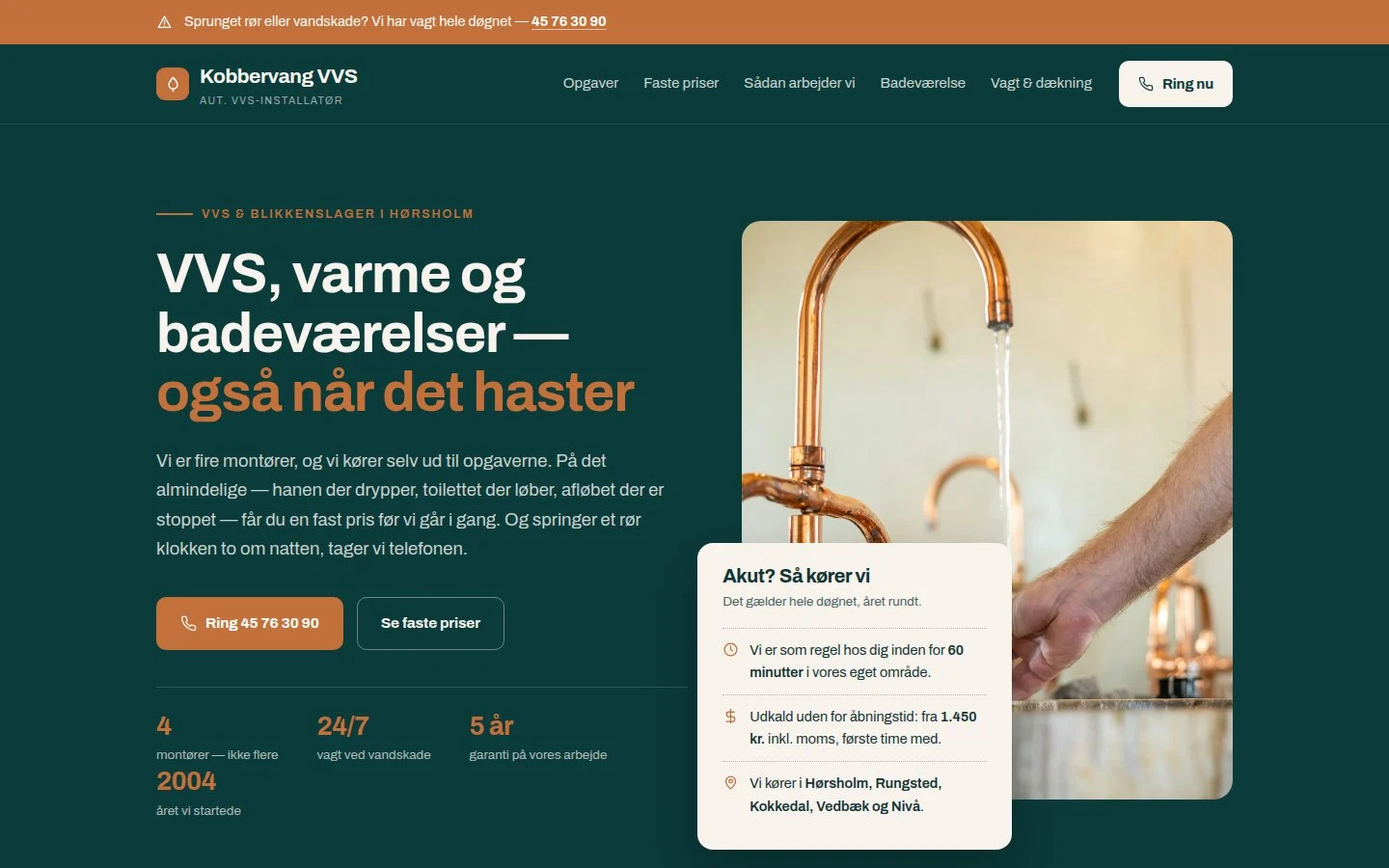 Mørk petrolgrøn hjemmeside til en VVS-virksomhed med kobberfarvet akutstribe og overskriften »VVS, varme og badeværelser, også når det haster«